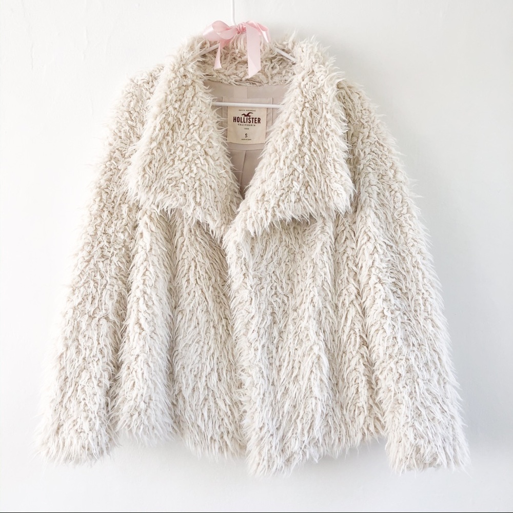 Hollister Cream Shaggy Faux Fur Coat